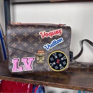Rare Authentic Louis Vuitton Métis Monogram Patches Crossbody